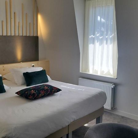 Hotel Le Castelet Le Mont-Dore Esterno foto