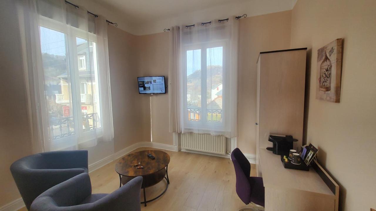 Hotel Le Castelet Le Mont-Dore Esterno foto
