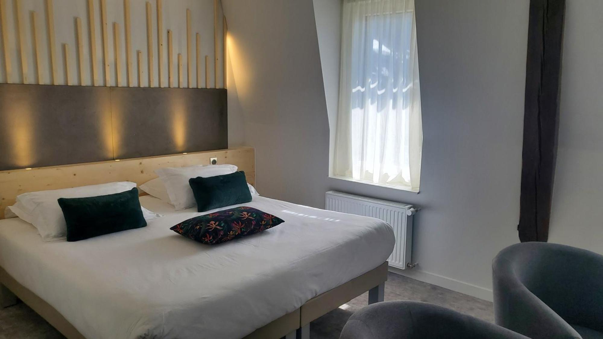 Hotel Le Castelet Le Mont-Dore Esterno foto