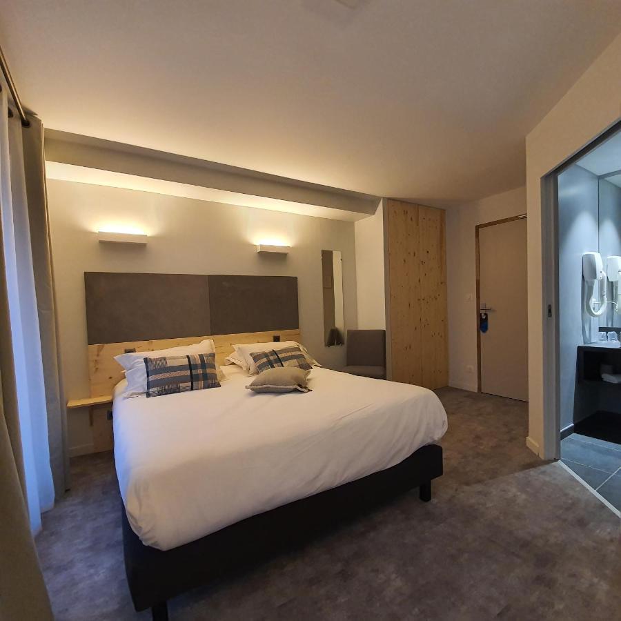 Hotel Le Castelet Le Mont-Dore Esterno foto
